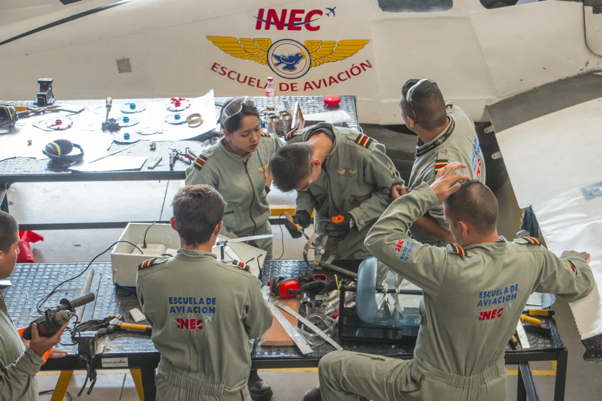 Conoce la labor de un Mecánico de Aviación